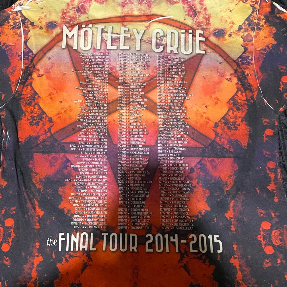 Motley Crue tour t-shirt